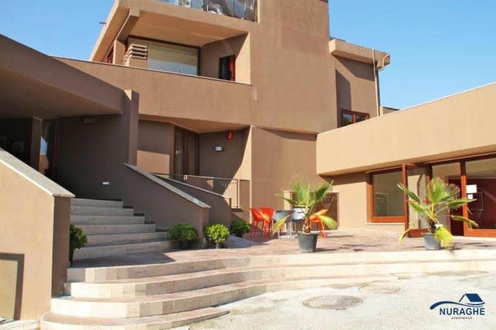 Nuraghe Apartments 特乌拉达 外观 照片