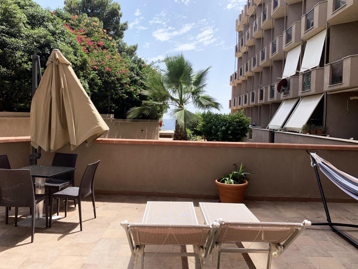 Nuraghe Apartments 特乌拉达 外观 照片
